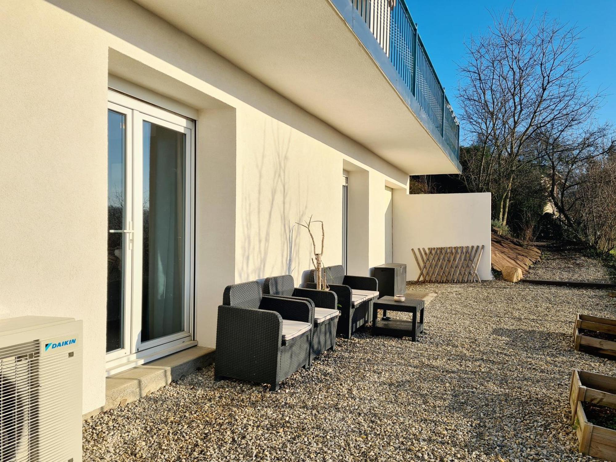Gite De 70M² Avec Vue Sur Le Massif Du Pilat Clonas-sur-Vareze Buitenkant foto